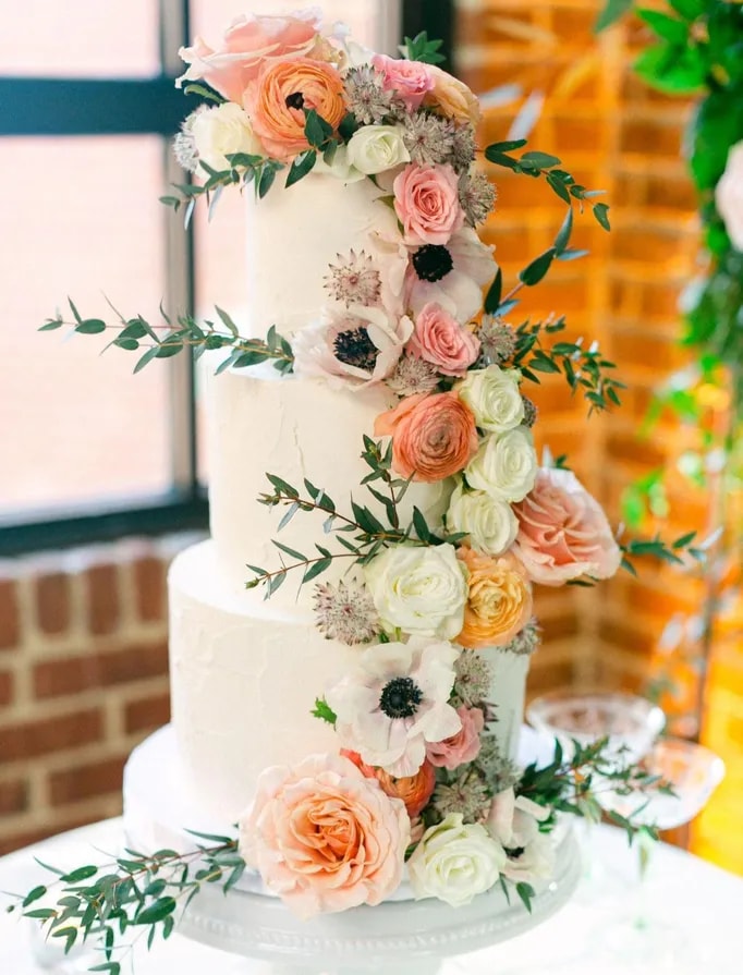 Poppy Flowers: Cake Flowers - Wedding Flower Arrangements