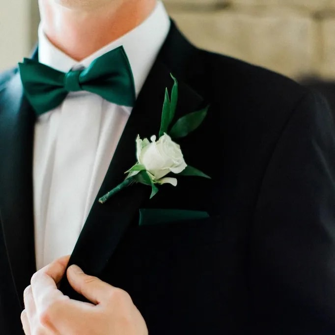 Poppy Flowers: Bridesman Boutonnieres - Wedding Flower Arrangements