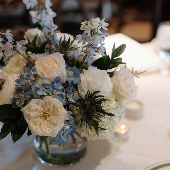 Poppy Flowers: Wedding centerpiece flower arrangements‍ for whimsical spirits moved by cool blues