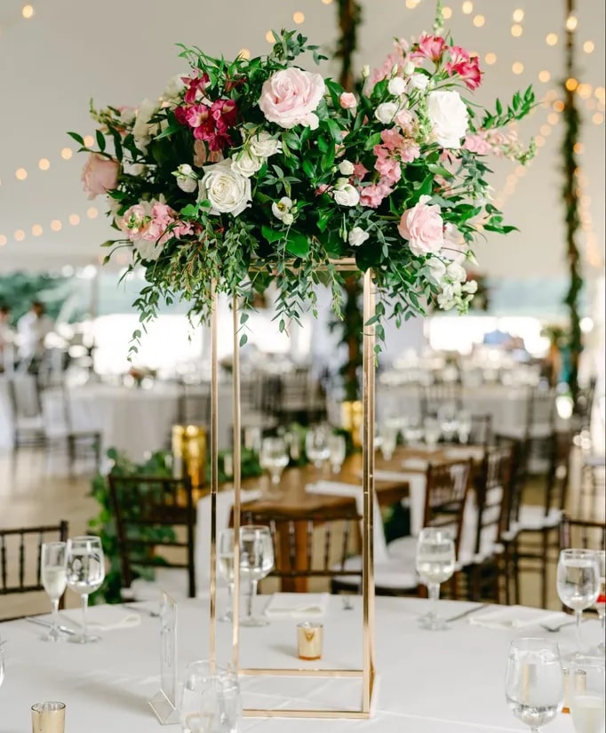 Poppy Flowers: Wedding centerpiece flower arrangements‍ for hopeless romantics swooning over blush