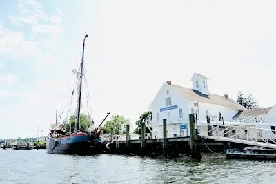 Hartford & New Haven - Connecticut River Museum