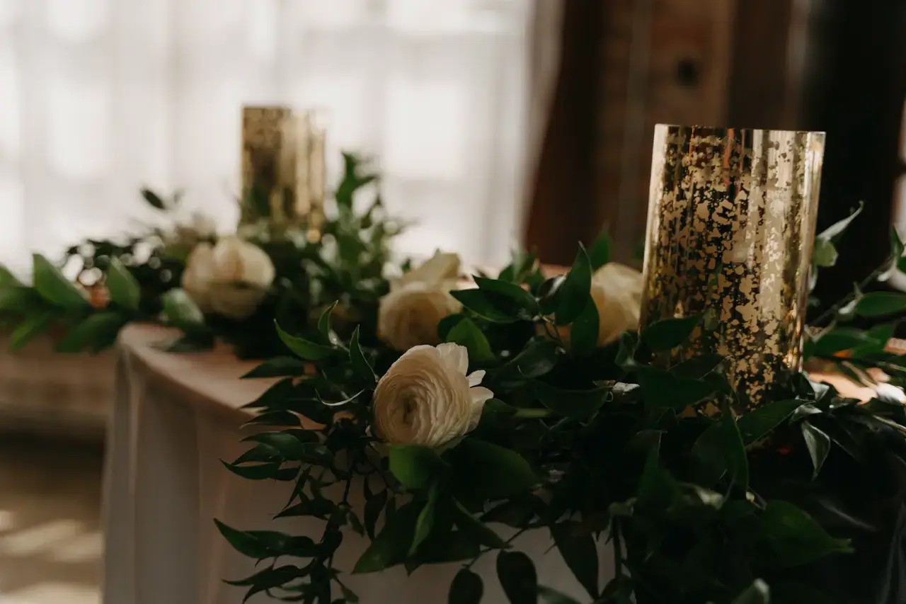 weddingflowers+greenandwhite