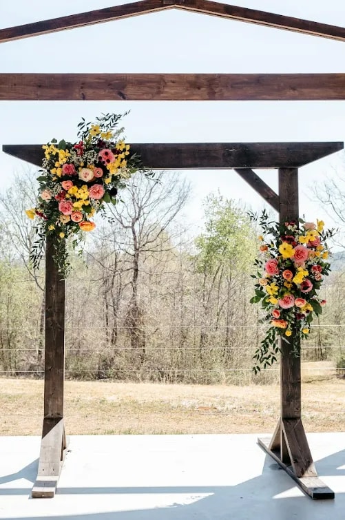 Arch Clusters @Poppy Wedding