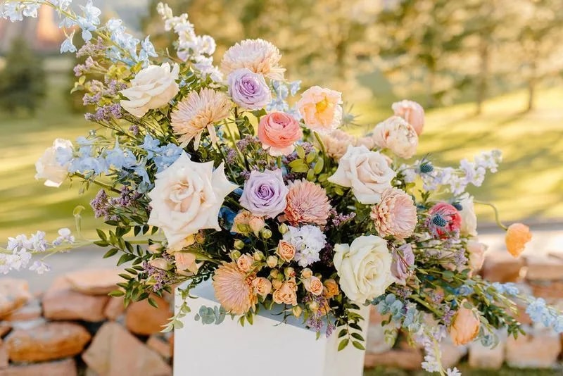 weddingflowertrends+ceremonyflowers